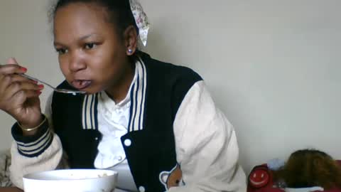 Snapshot of olgamariah203875 chatting on 07/27/26, 08:43 olgamariah203875 online show from 07/27/26, 08:43