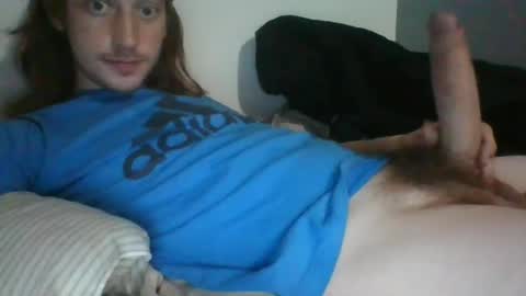 Snapshot of oliboy34 chatting on 07/08/26, 12:48 oliboy34 online show from 07/08/26, 12:48