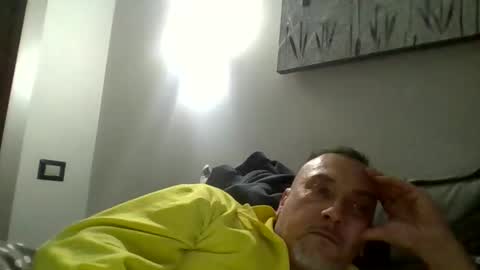 Snapshot of olimpio1230 chatting on 01/17/25, 10:23 olimpio1230 online show from 01/17/25, 10:23