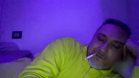 Snapshot of olimpio1230 chatting on 01/21/25, 08:43 olimpio1230 online show from 01/21/25, 08:43