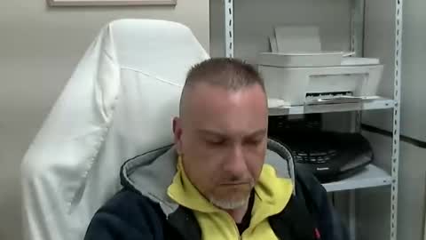 Snapshot of olimpio1230 chatting on 03/10/25, 09:51 olimpio1230 online show from 03/10/25, 09:51