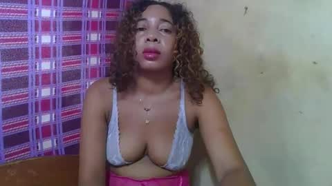 Snapshot of olinaa chatting on 04/21/26, 02:51 olinaa online show from 04/21/26, 02:51