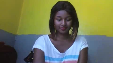 Snapshot of olinah610 chatting on 02/14/26, 08:33 olinah610 online show from 02/14/26, 08:33