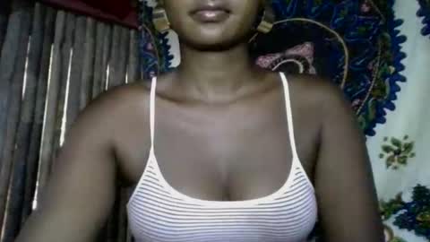 Snapshot of olinah610 chatting on 04/01/26, 07:42 olinah610 online show from 04/01/26, 07:42