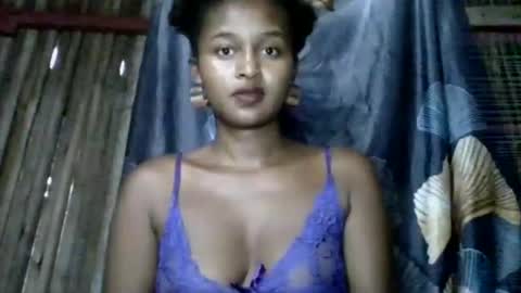 olinah610 online show from 04/28/26, 03:00