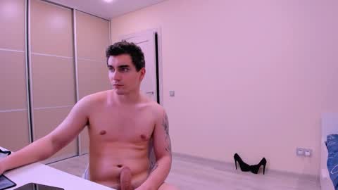 Snapshot of olivandluk chatting on 02/14/26, 01:13 olivandluk online show from 02/14/26, 01:13