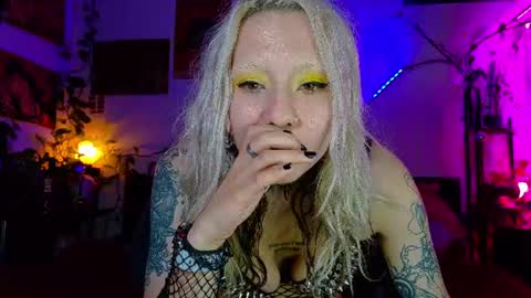 Olive online show from 06/11/26, 03:43