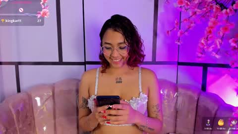 Snapshot of olivejoness_ chatting on 10/11/25, 01:38 olive online show from 10/11/25, 01:38