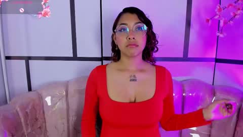 Snapshot of olivejoness_ chatting on 10/17/25, 03:53 olive online show from 10/17/25, 03:53