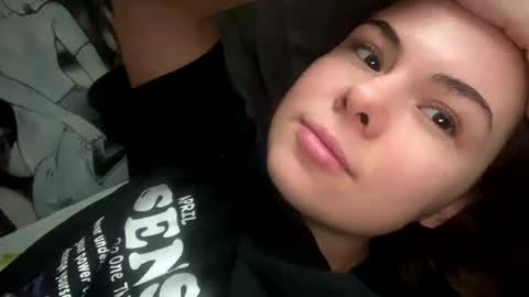 Snapshot of olivepeach chatting on 12/06/24, 09:32 Oil online show from 12/06/24, 09:32