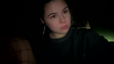 Snapshot of olivepeach chatting on 01/08/25, 11:30 Oil online show from 01/08/25, 11:30