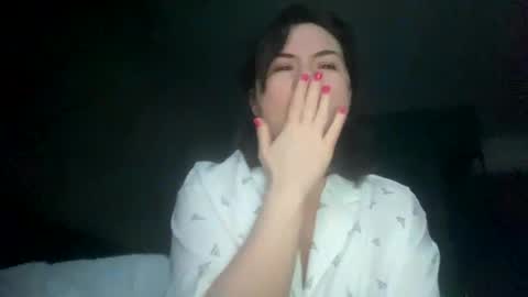 Snapshot of olivepeach chatting on 02/10/25, 05:25 Oil online show from 02/10/25, 05:25