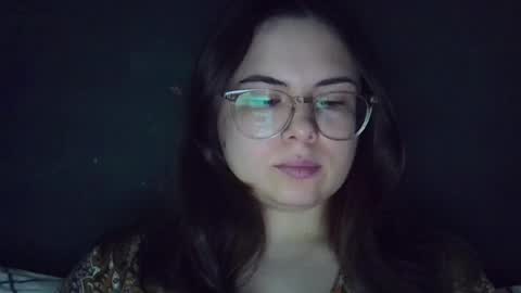 Snapshot of olivepeach chatting on 07/27/26, 10:00 Oil online show from 07/27/26, 10:00