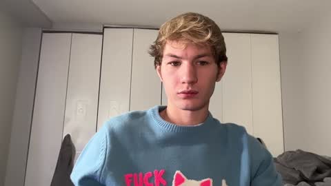 Snapshot of oliver_beck chatting on 12/07/24, 03:36 Oliver Beck online show from 12/07/24, 03:36