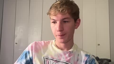 Snapshot of oliver_beck chatting on 12/21/24, 02:30 Oliver Beck online show from 12/21/24, 02:30