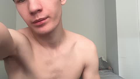 Snapshot of oliver_beck chatting on 12/28/24, 07:33 Oliver Beck online show from 12/28/24, 07:33