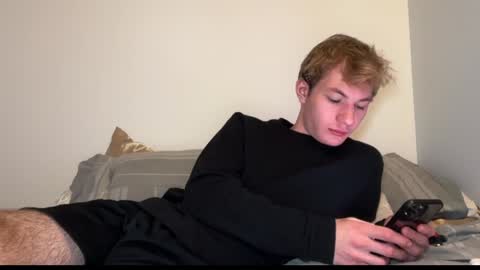 Snapshot of oliver_beck chatting on 01/03/25, 02:21 Oliver Beck online show from 01/03/25, 02:21