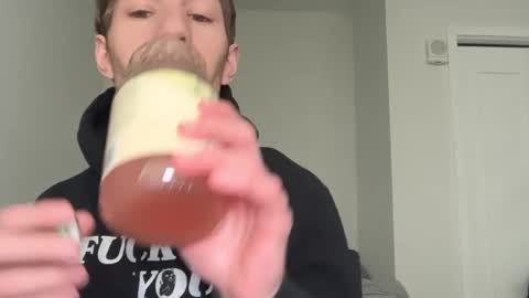 Snapshot of oliver_beck chatting on 02/12/25, 05:48 Oliver Beck online show from 02/12/25, 05:48