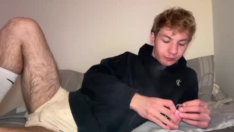 Snapshot of oliver_beck chatting on 03/02/25, 02:08 Oliver Beck online show from 03/02/25, 02:08