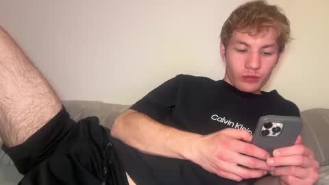 Snapshot of oliver_beck chatting on 03/07/25, 02:04 Oliver Beck online show from 03/07/25, 02:04