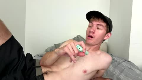 Snapshot of oliver_beck chatting on 09/25/25, 07:28 Oliver Beck online show from 09/25/25, 07:28