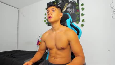 Oliver bray online show from 01/14/25, 02:50