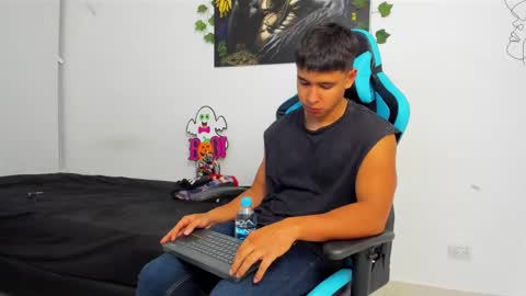 Oliver bray online show from 02/01/25, 01:55