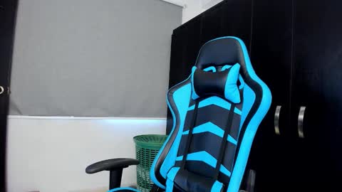 Oliver bray online show from 09/27/25, 04:34