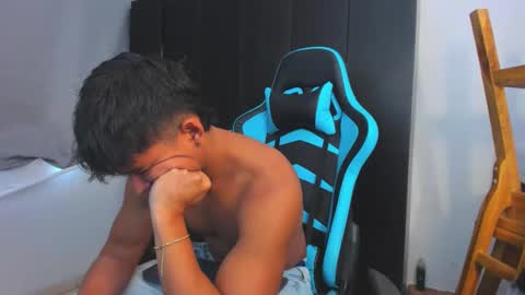 Oliver bray online show from 11/23/25, 03:34