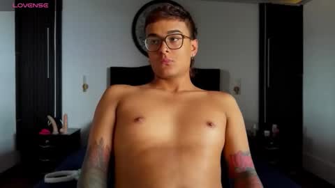 Snapshot of oliver_fuck chatting on 02/03/26, 06:46 HansOliver online show from 02/03/26, 06:46