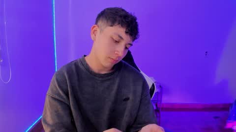 oliveeer online show from 12/14/25, 09:41