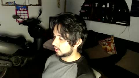 oliver_laid_2023 online show from 05/20/26, 03:13
