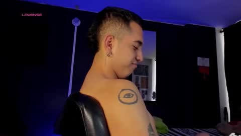 Snapshot of oliver_plata_ chatting on 02/28/26, 05:47 Oliver online show from 02/28/26, 05:47