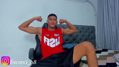 Snapshot of oliver_smith_2 chatting on 12/21/24, 08:21 oliver_smith_2 online show from 12/21/24, 08:21