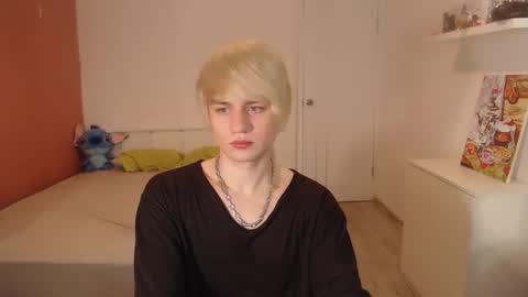 Snapshot of oliver_sweet_ chatting on 10/02/25, 02:07 Oliver online show from 10/02/25, 02:07
