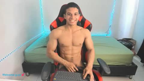 Snapshot of oliver_thompsson chatting on 02/15/26, 07:54 oliver thompsson online show from 02/15/26, 07:54