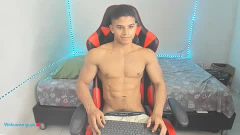 Snapshot of oliver_thompsson chatting on 03/08/26, 02:04 oliver thompsson online show from 03/08/26, 02:04