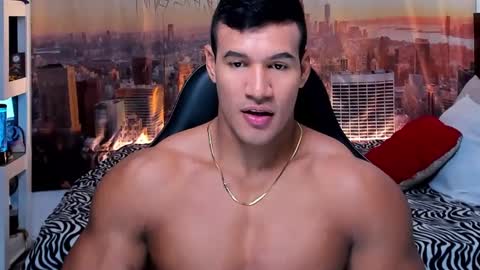 oliver_tommy online show from 10/11/25, 01:05