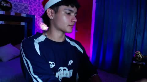 Snapshot of olivermorgan69 chatting on 12/19/24, 02:23 Oliver online show from 12/19/24, 02:23