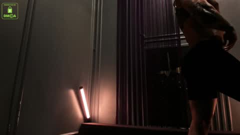 Snapshot of oliversport chatting on 12/17/24, 03:49 OliverSport online show from 12/17/24, 03:49