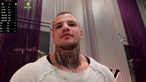 Snapshot of oliversport chatting on 01/01/25, 03:35 OliverSport online show from 01/01/25, 03:35