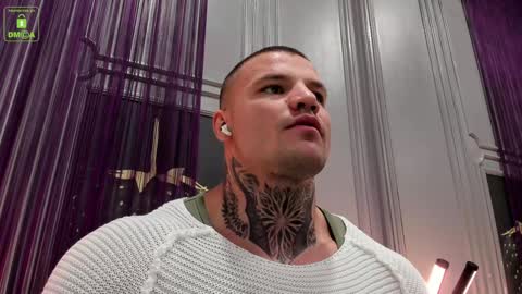 Snapshot of oliversport chatting on 01/04/25, 10:27 OliverSport online show from 01/04/25, 10:27