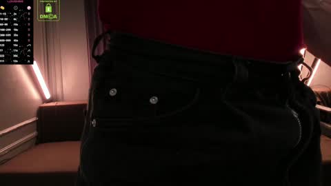 Snapshot of oliversport chatting on 01/05/25, 10:53 OliverSport online show from 01/05/25, 10:53