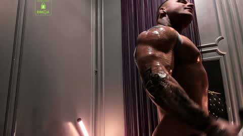 Snapshot of oliversport chatting on 01/31/25, 03:55 OliverSport online show from 01/31/25, 03:55