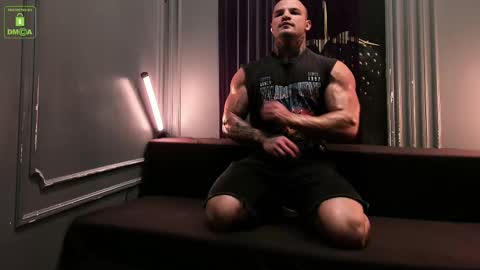 Snapshot of oliversport chatting on 03/01/25, 03:38 OliverSport online show from 03/01/25, 03:38