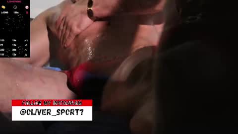 Snapshot of oliversport chatting on 03/02/25, 01:38 OliverSport online show from 03/02/25, 01:38