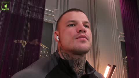 Snapshot of oliversport chatting on 03/09/25, 03:38 OliverSport online show from 03/09/25, 03:38