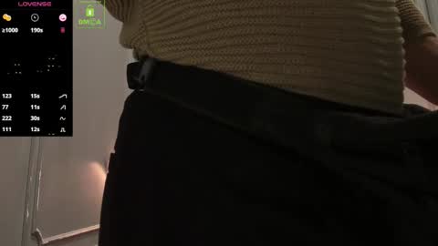 Snapshot of oliversport chatting on 09/14/25, 10:47 OliverSport online show from 09/14/25, 10:47