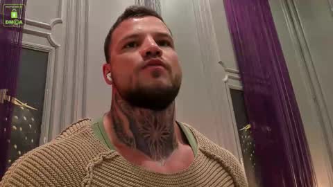 Snapshot of oliversport chatting on 09/19/25, 03:45 OliverSport online show from 09/19/25, 03:45