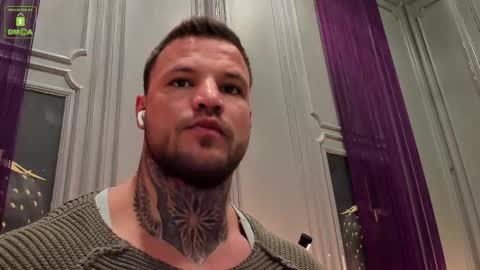 Snapshot of oliversport chatting on 09/21/25, 10:28 OliverSport online show from 09/21/25, 10:28